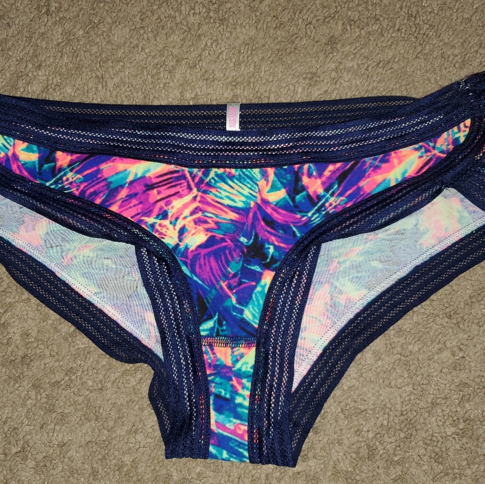Victoria Secret Pink suze medium underwear